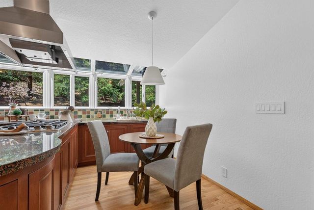 21030 Canyon View Drive, Saratoga, CA 95070