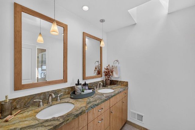 21030 Canyon View Drive, Saratoga, CA 95070