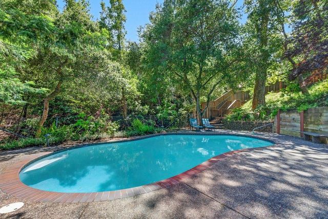21030 Canyon View Drive, Saratoga, CA 95070