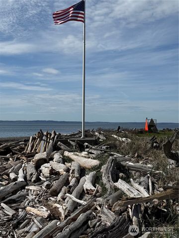 749 Commodore Lane, Camano Island, WA 98282