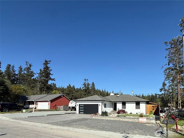 749 Commodore Lane, Camano Island, WA 98282