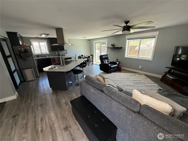 749 Commodore Lane, Camano Island, WA 98282