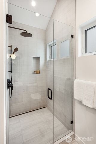 6505 19th Avenue NW, Seattle, WA 98117