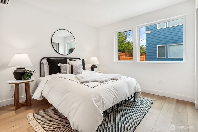 6505 19th Avenue NW, Seattle, WA 98117