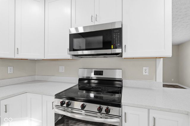 7933 E 34th Street, Indianapolis, IN 46226