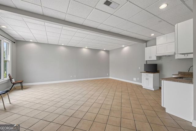 43 Bailey Drive SW, Lilburn, GA 30047