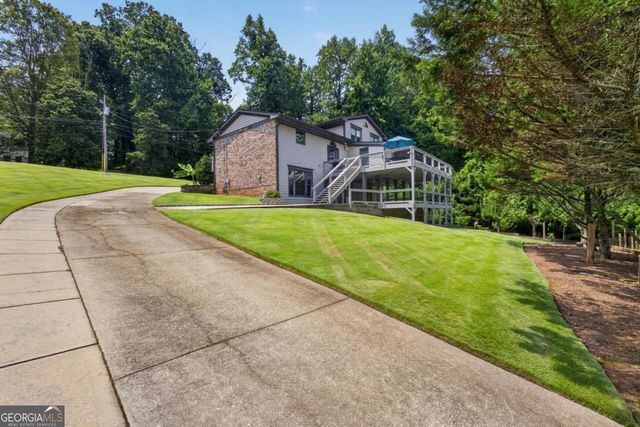 43 Bailey Drive SW, Lilburn, GA 30047