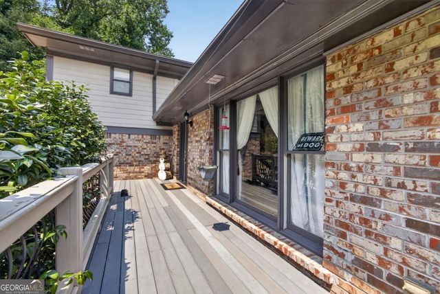 43 Bailey Drive SW, Lilburn, GA 30047