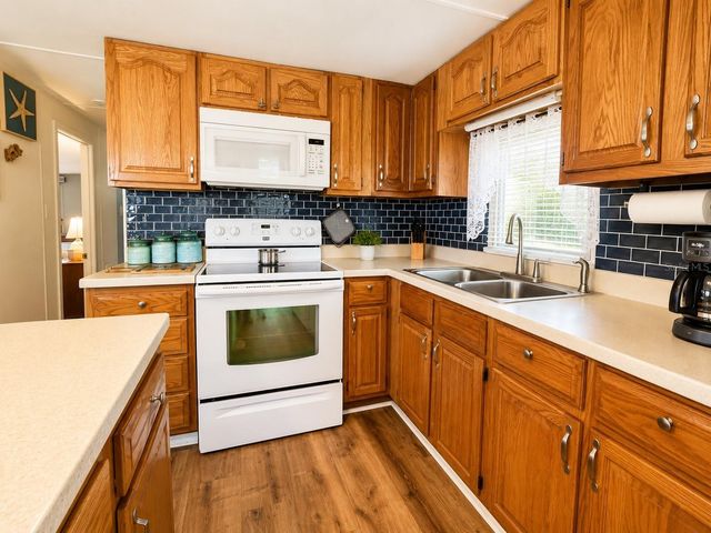 6623 WASHINGTON STREET, Bradenton, FL 34207