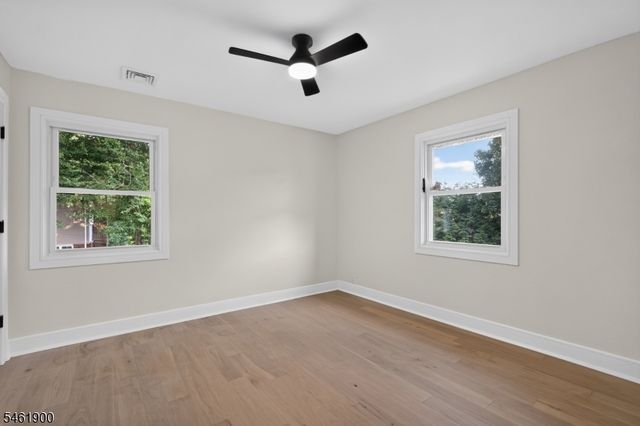 183 Jefferson Ave, Emerson Boro, NJ 07630