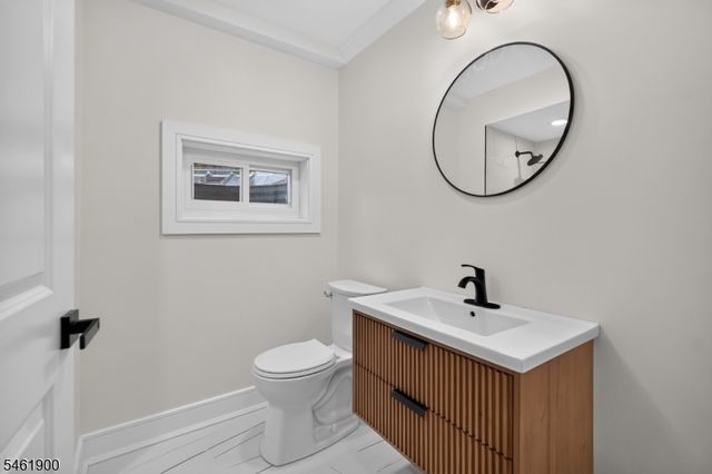 183 Jefferson Ave, Emerson Boro, NJ 07630