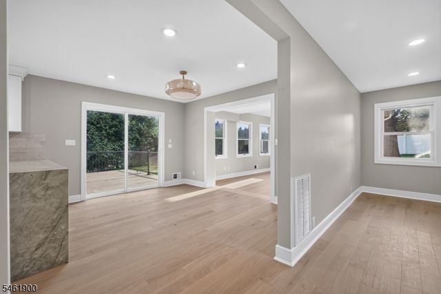 183 Jefferson Ave, Emerson Boro, NJ 07630
