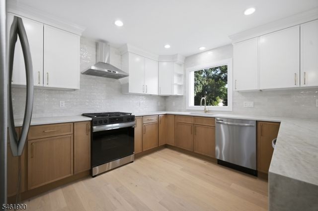 183 Jefferson Ave, Emerson Boro, NJ 07630