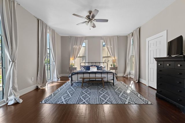 1911 Sealy Street, Galveston, TX 77550