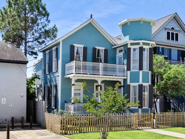 1911 Sealy Street, Galveston, TX 77550