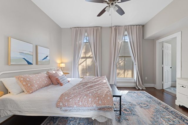 1911 Sealy Street, Galveston, TX 77550