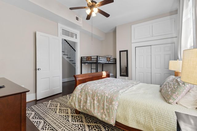 1911 Sealy Street, Galveston, TX 77550