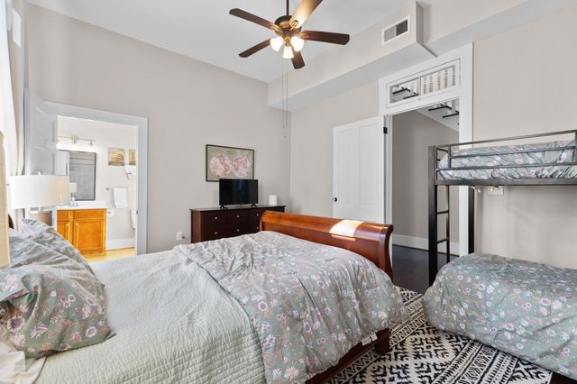 1911 Sealy Street, Galveston, TX 77550