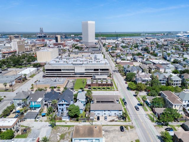 1911 Sealy Street, Galveston, TX 77550
