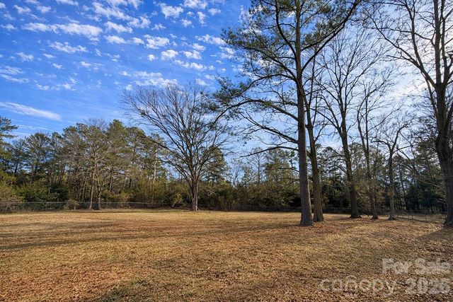 5176 Lancaster Highway, Fort Lawn, SC 29714