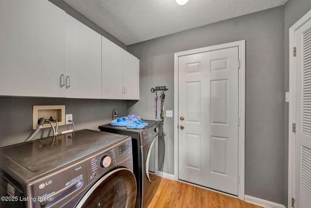 10514 Grecian Rd, Louisville, KY 40272