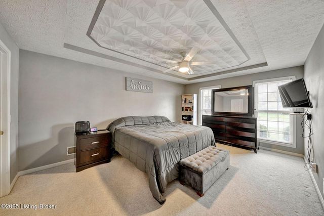 10514 Grecian Rd, Louisville, KY 40272