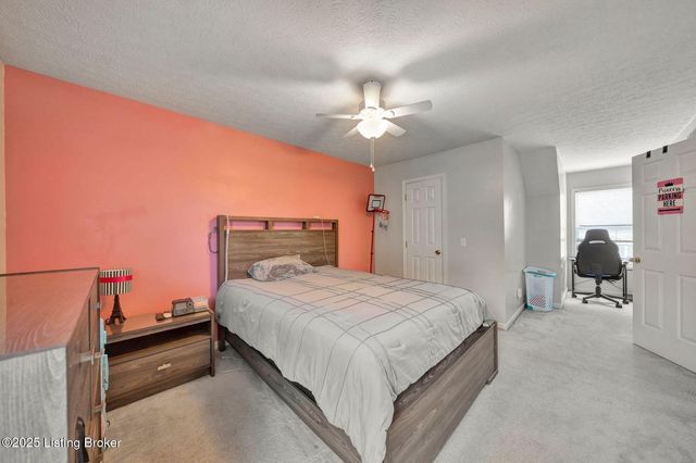 10514 Grecian Rd, Louisville, KY 40272