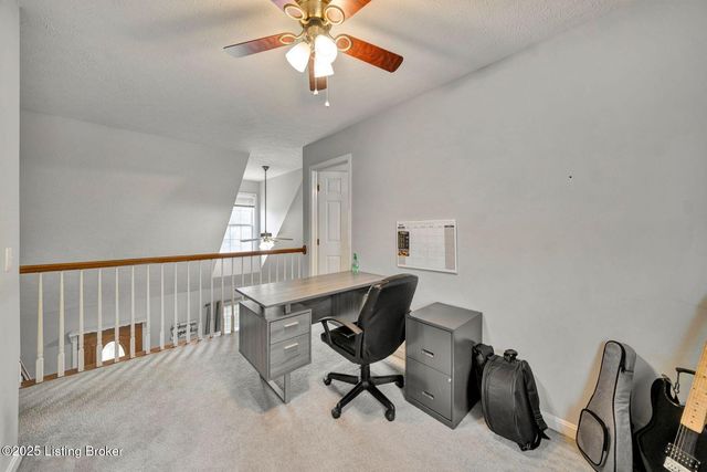 10514 Grecian Rd, Louisville, KY 40272