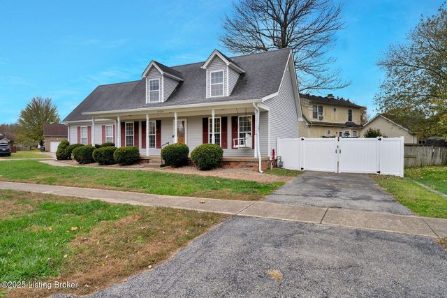 10514 Grecian Rd, Louisville, KY 40272