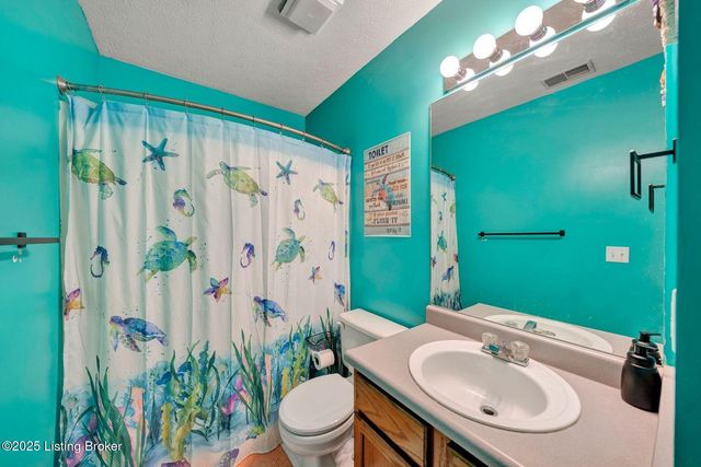 10514 Grecian Rd, Louisville, KY 40272