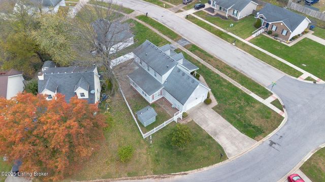 10514 Grecian Rd, Louisville, KY 40272