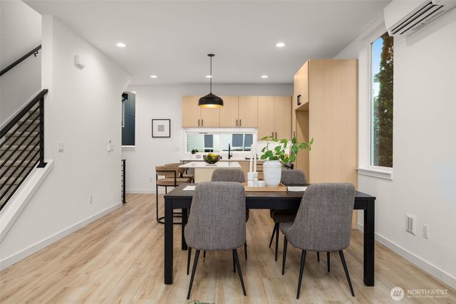823 B 17th Avenue, Seattle, WA 98144