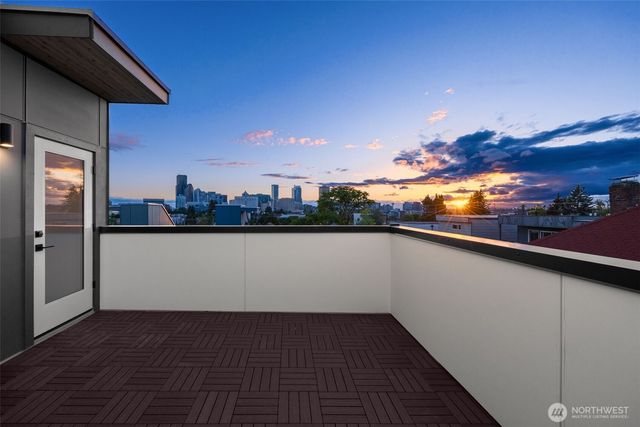 823 B 17th Avenue, Seattle, WA 98144
