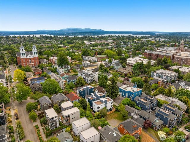 823 B 17th Avenue, Seattle, WA 98144
