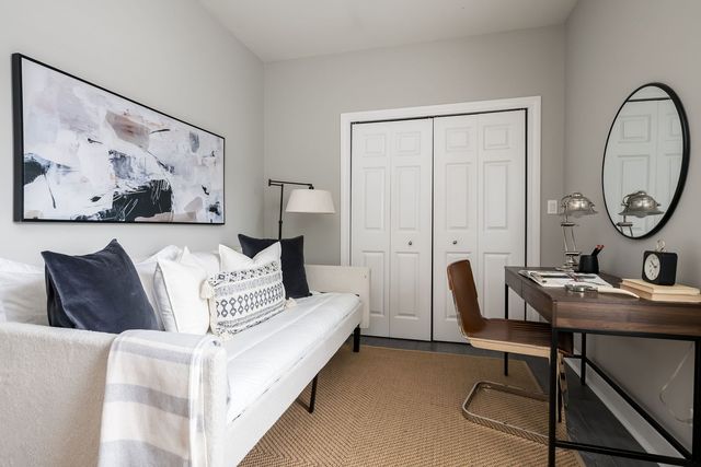 1856 N Sawyer Avenue 303, Chicago, IL 60647