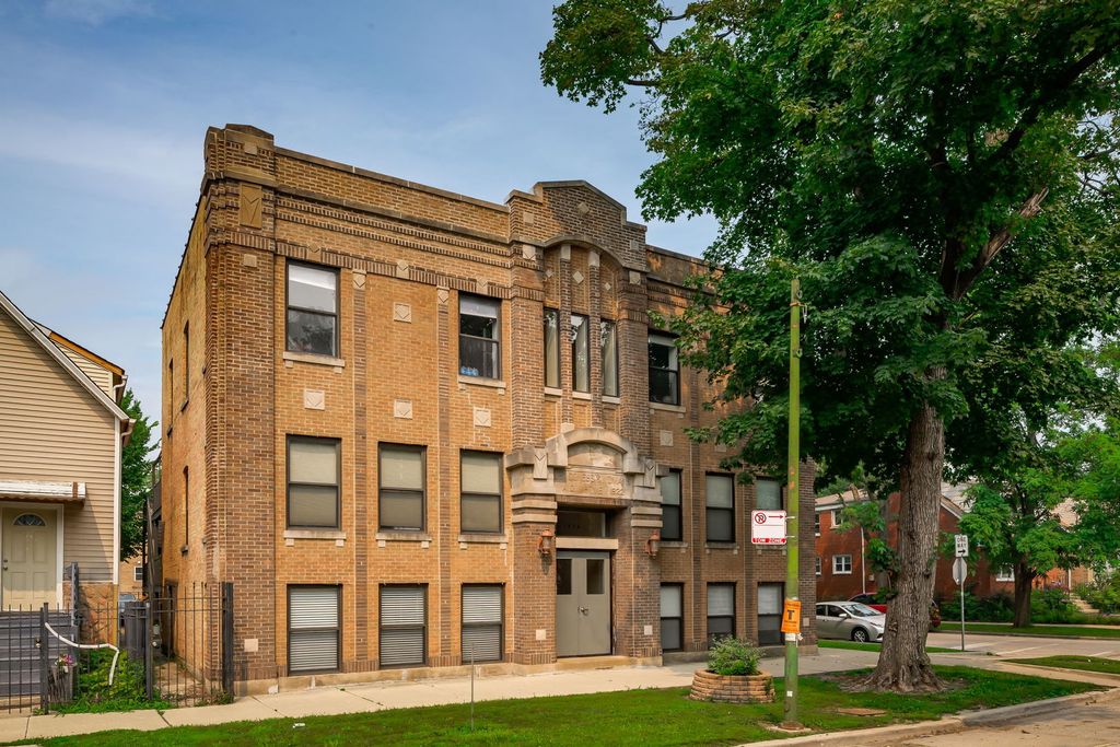 1856 N Sawyer Avenue 303, Chicago, IL 60647