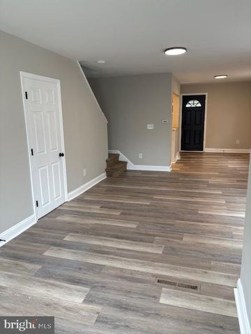 30 W PARKWAY AVE, Chester, PA 19013