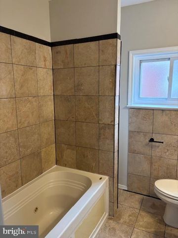 30 W PARKWAY AVE, Chester, PA 19013