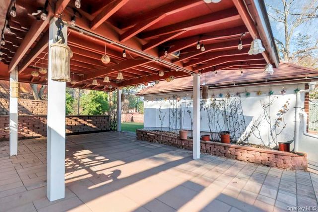 8420 Charlecote Ridge, Jamaica, NY 11432