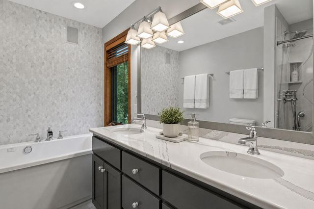 8441 W Lake Drive, Chanhassen, MN 55317