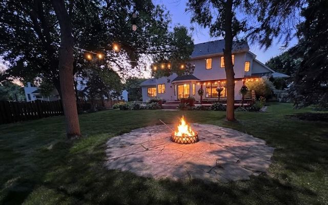 8441 W Lake Drive, Chanhassen, MN 55317
