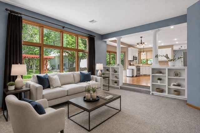 8441 W Lake Drive, Chanhassen, MN 55317