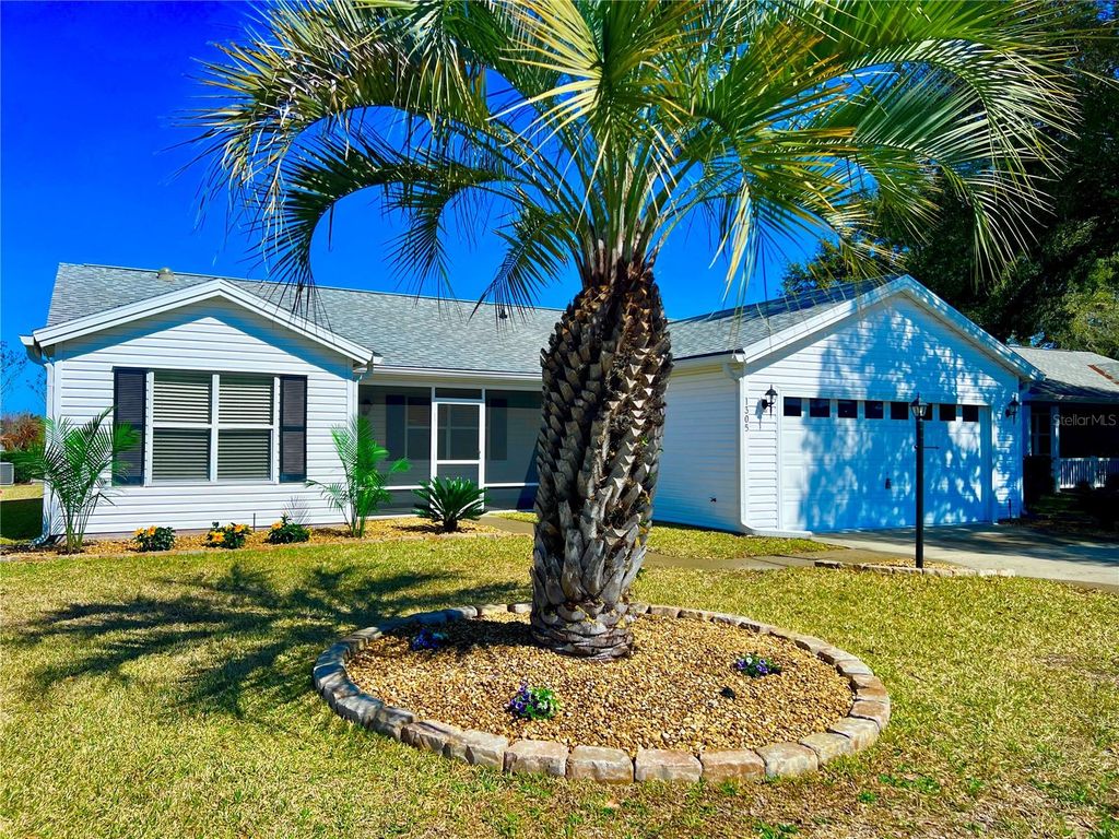 Image 1 of property listing at 1305 LEONE LANE, The Villages, FL 32159