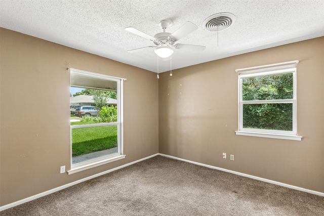 1706 Camellia Drive, Arlington, TX 76013