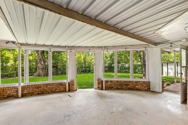 1706 Camellia Drive, Arlington, TX 76013