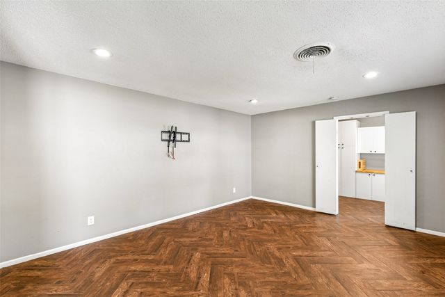1706 Camellia Drive, Arlington, TX 76013