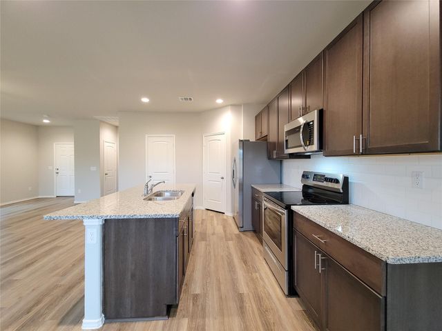 942 Amesbury Court, Montgomery, TX 77316