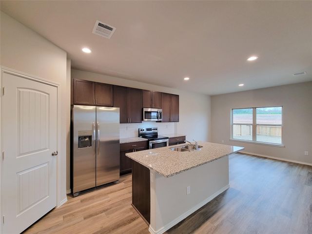 942 Amesbury Court, Montgomery, TX 77316