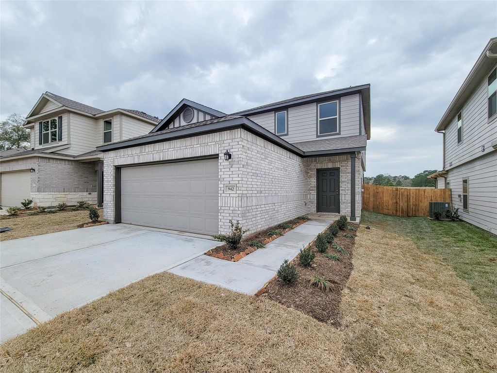 942 Amesbury Court, Montgomery, TX 77316