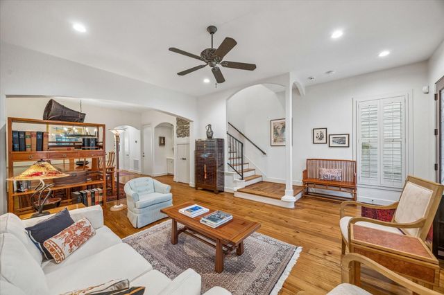 706 E 12th Street, Houston, TX 77008